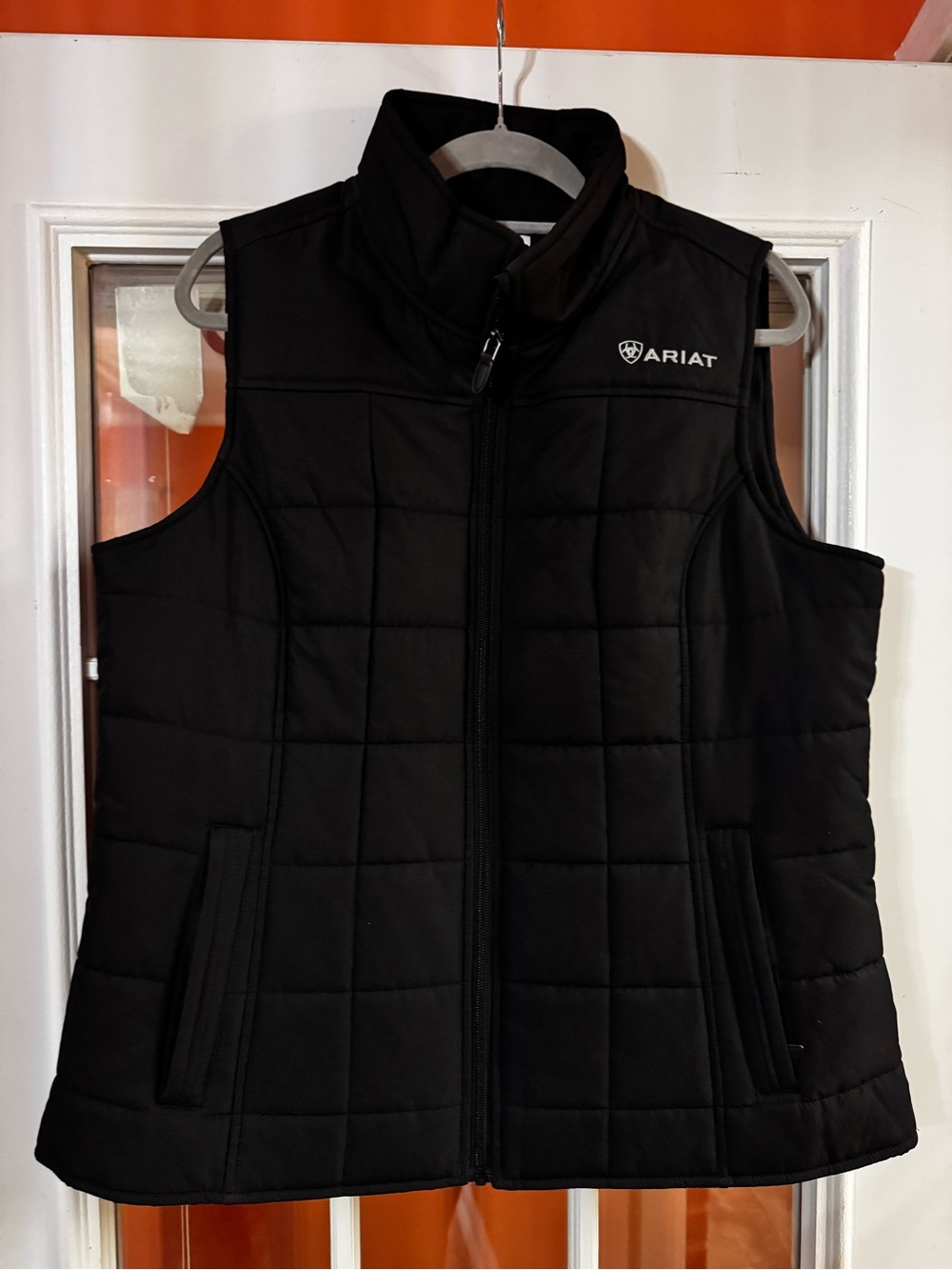 Ariat Women's Black Quilted Zipper Vest